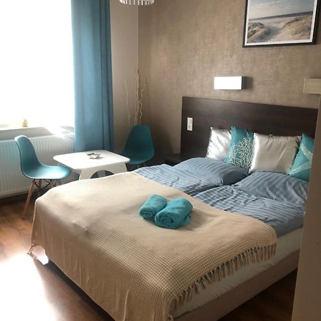 Hotel Azzurro à Łukęcin Extérieur photo