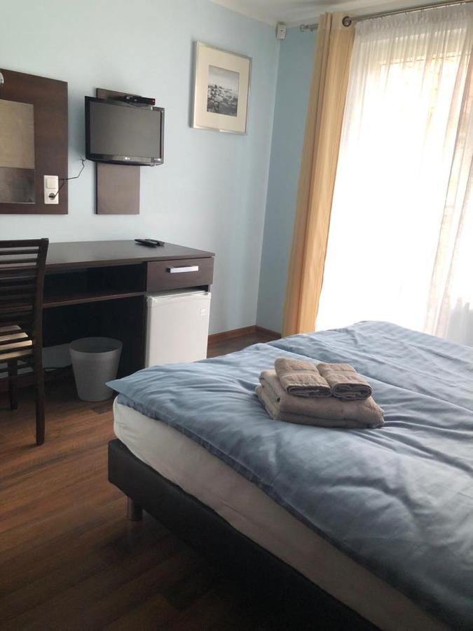 Hotel Azzurro à Łukęcin Extérieur photo