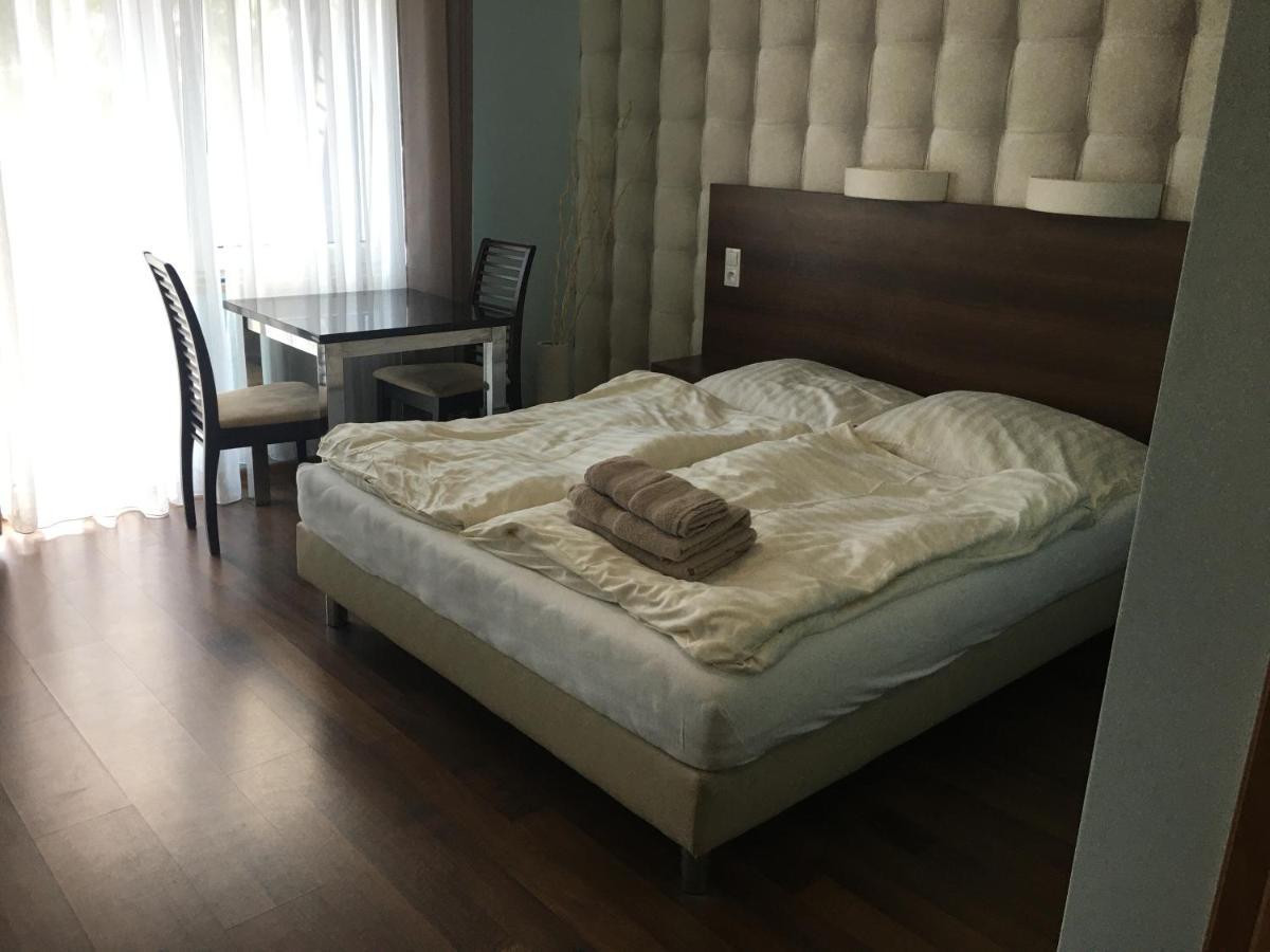 Hotel Azzurro à Łukęcin Extérieur photo